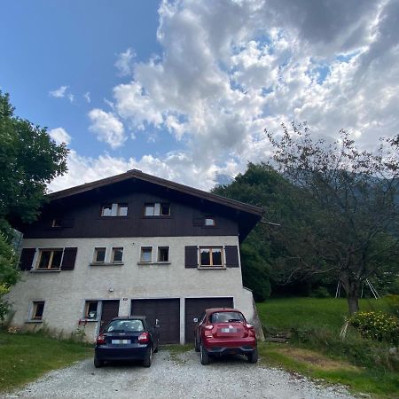 Logement Mansarde Dans Maison Avec Jardin En Bord De Piste, Vue Montagne ليز أوش المظهر الخارجي الصورة