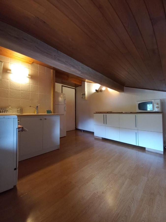 Logement Mansarde Dans Maison Avec Jardin En Bord De Piste, Vue Montagne ليز أوش المظهر الخارجي الصورة
